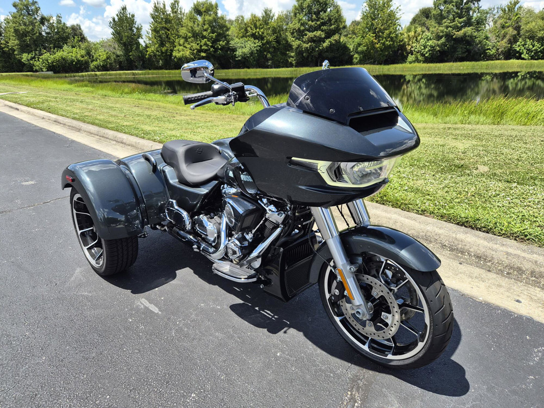 Road Glide® 3