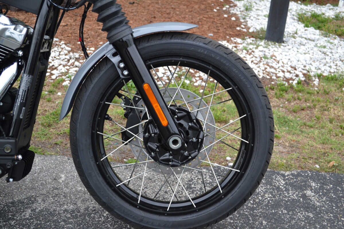 Street Bob®