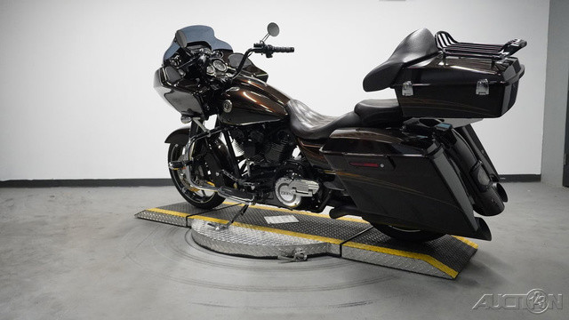 CVO® Road Glide® Custom