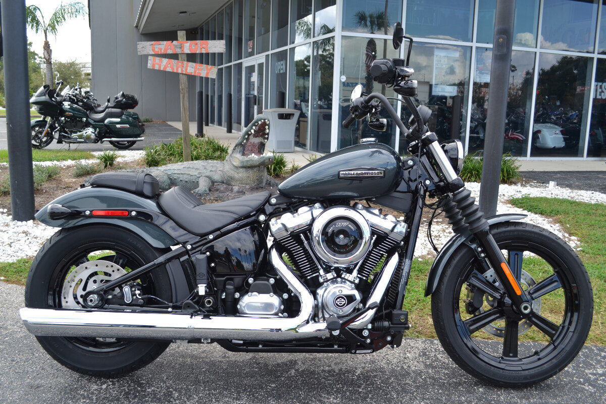 Street Bob®