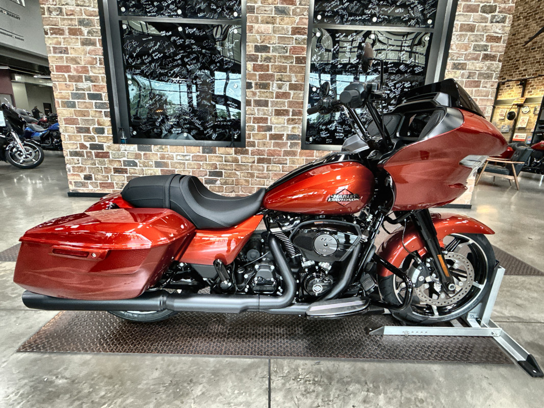 Road Glide®