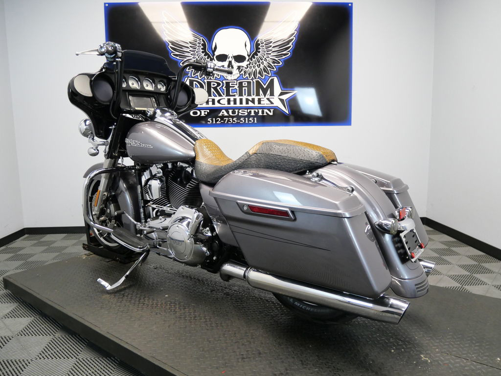 Street Glide® Special