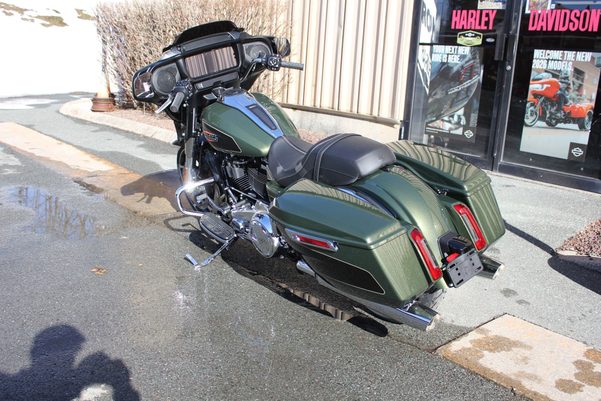 Street Glide®