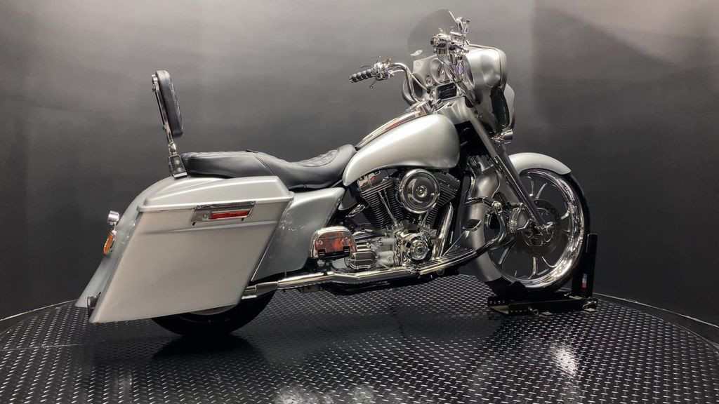 Electra Glide® Standard