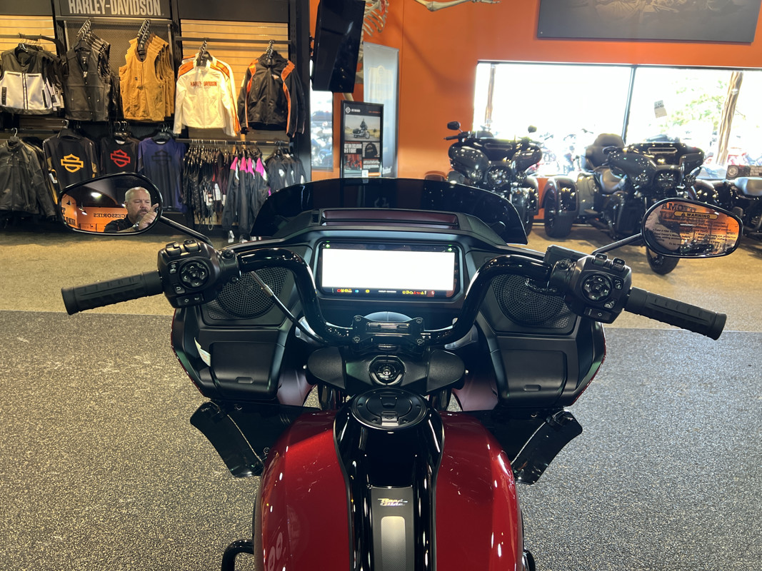 Road Glide®