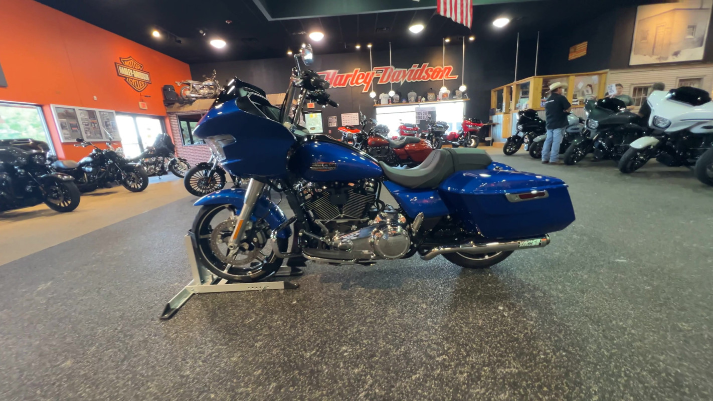 Road Glide®