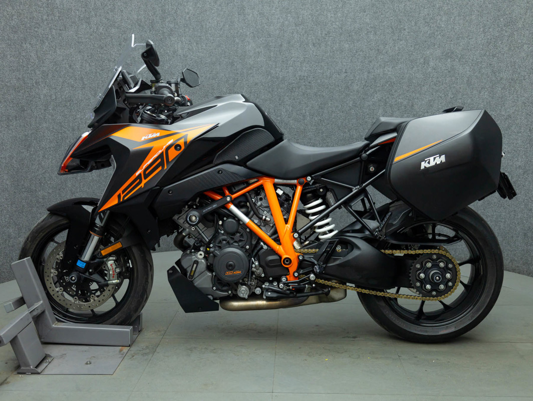 1290 Super Duke GT
