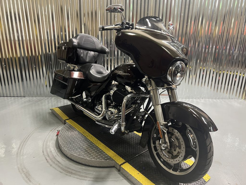 Street Glide®