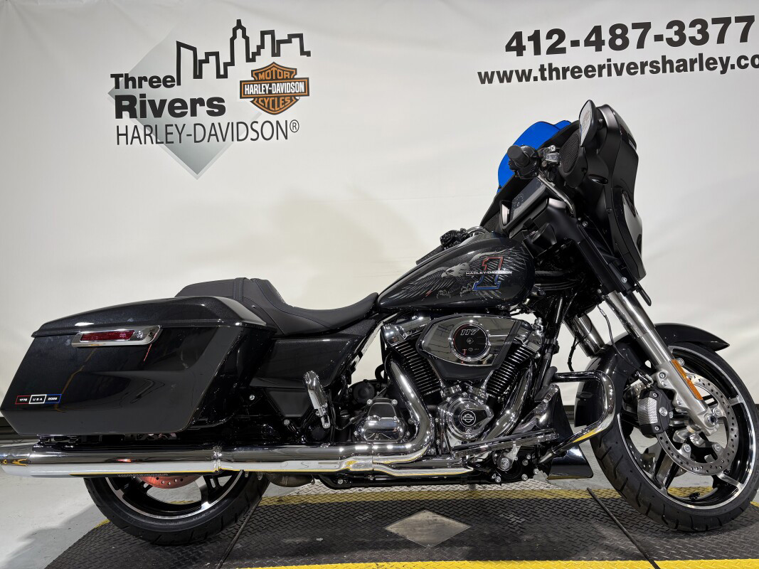 Street Glide®