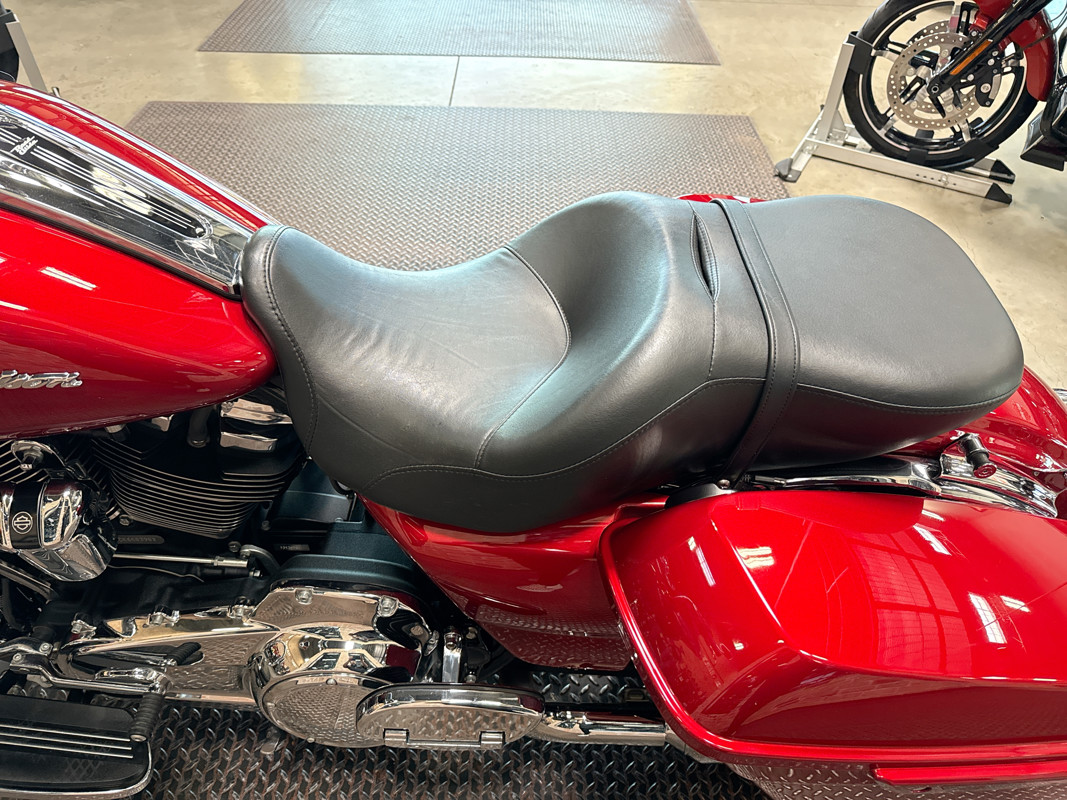Road Glide®