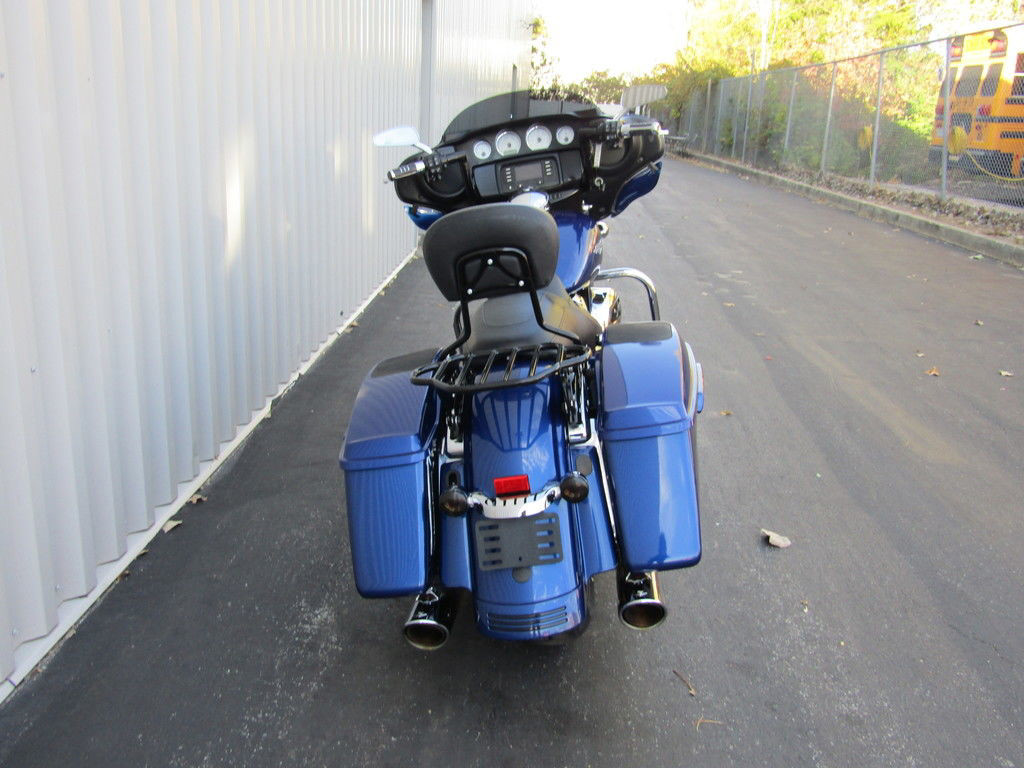 Street Glide®