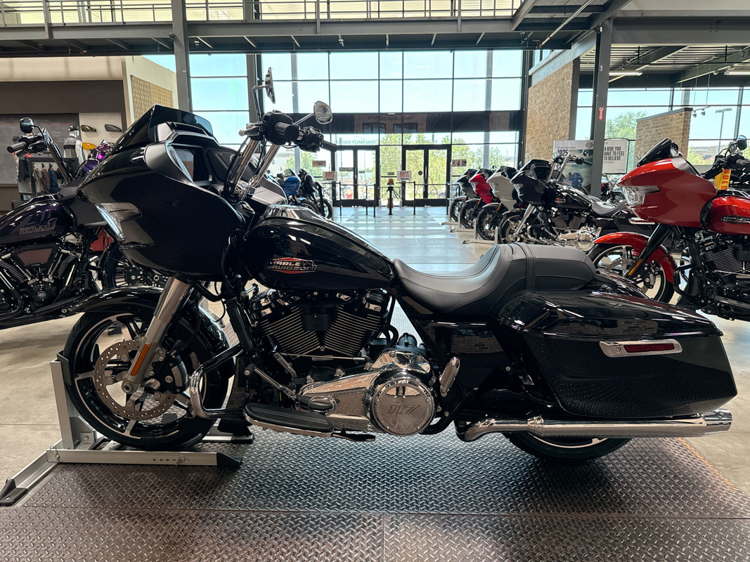 Road Glide®