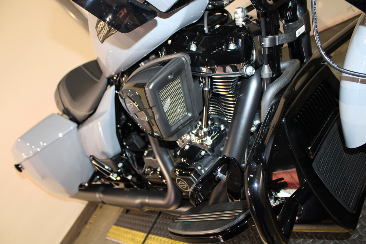 Road Glide®