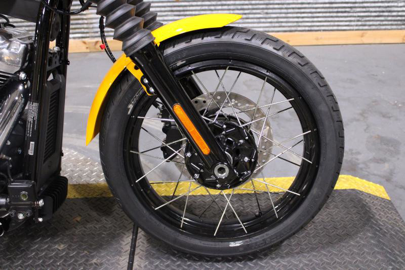 Street Bob®