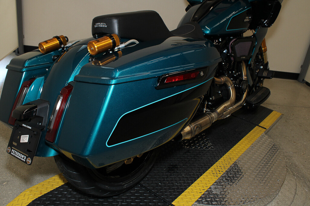 Road Glide®
