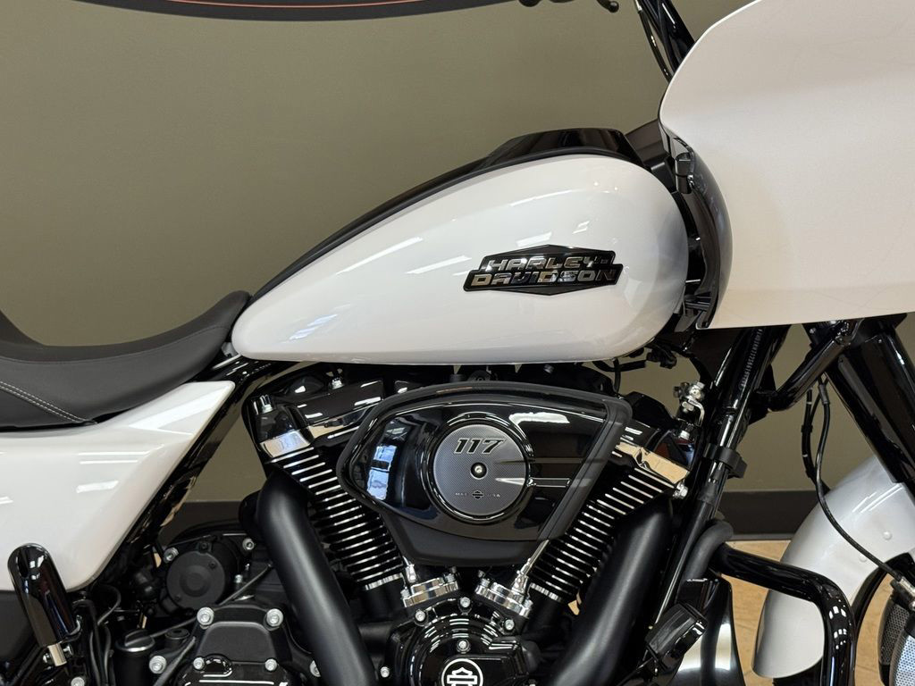 Road Glide®
