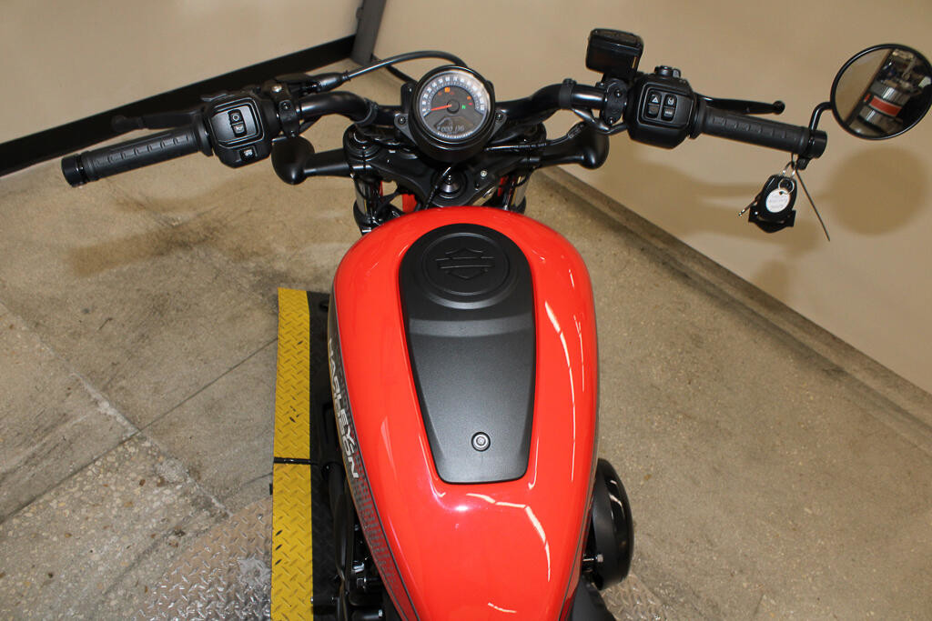 Nightster