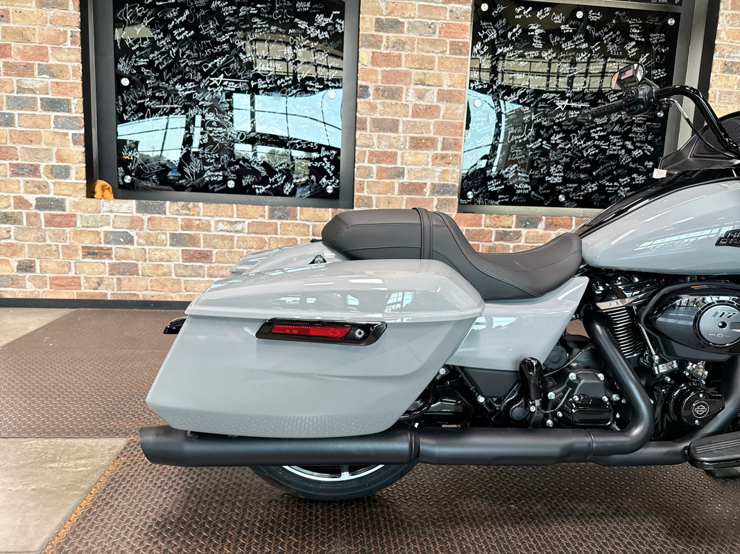 Road Glide®
