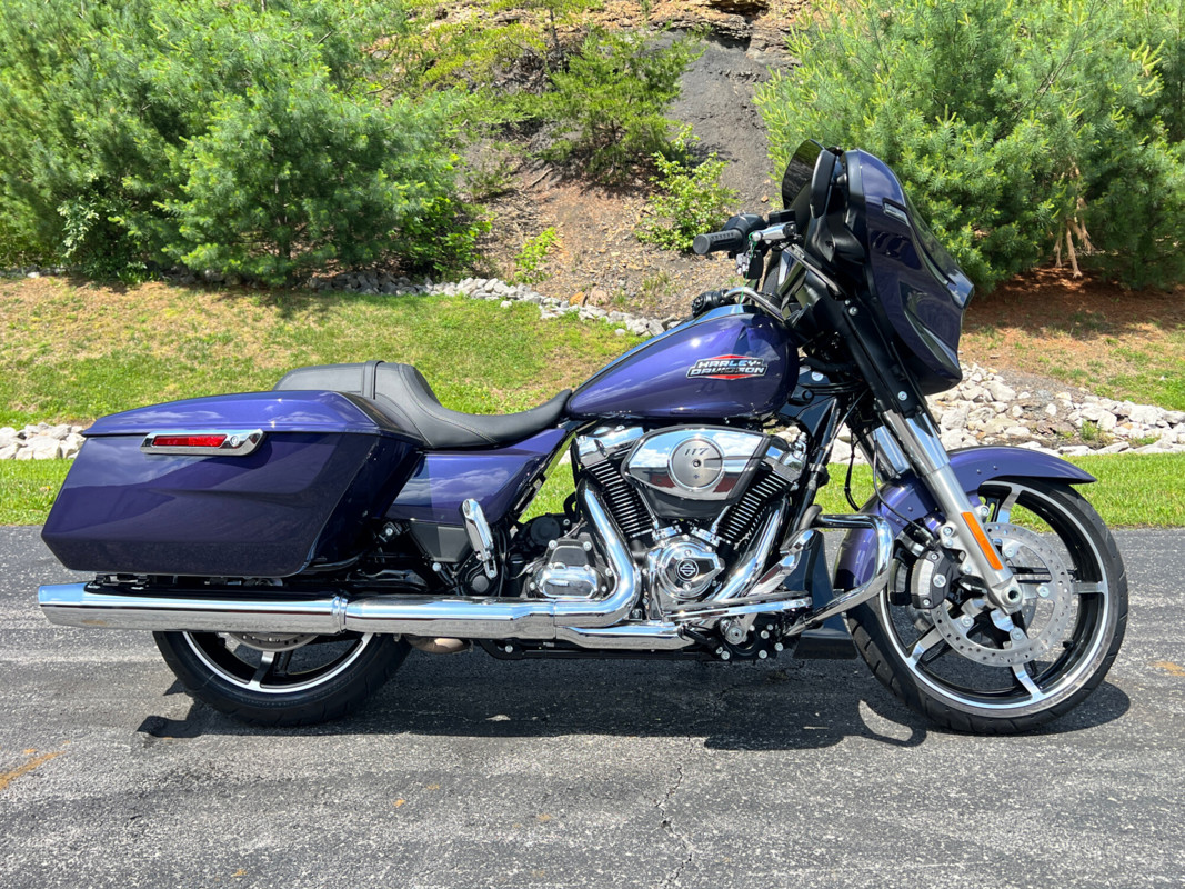 Street Glide®