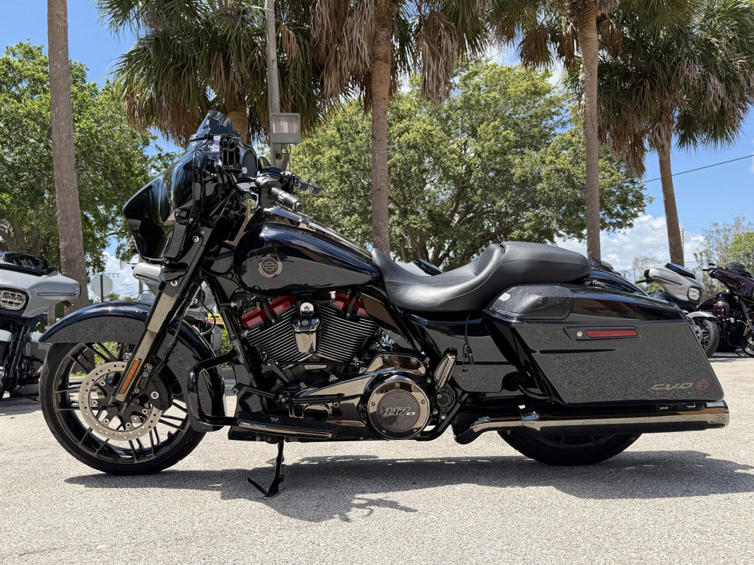 CVO® Street Glide®