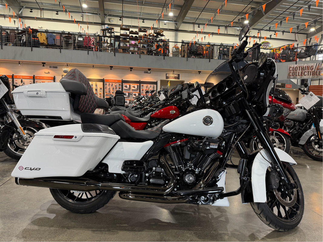 CVO® Street Glide®