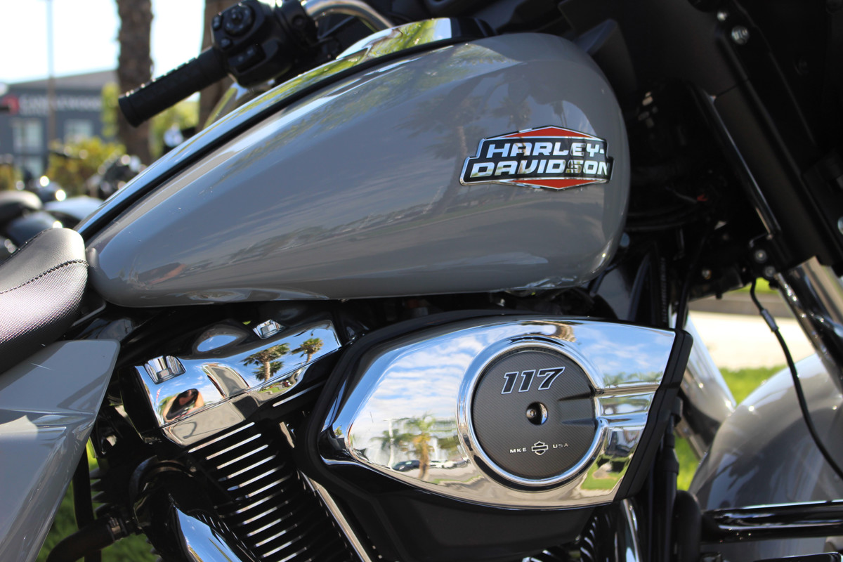 Street Glide®