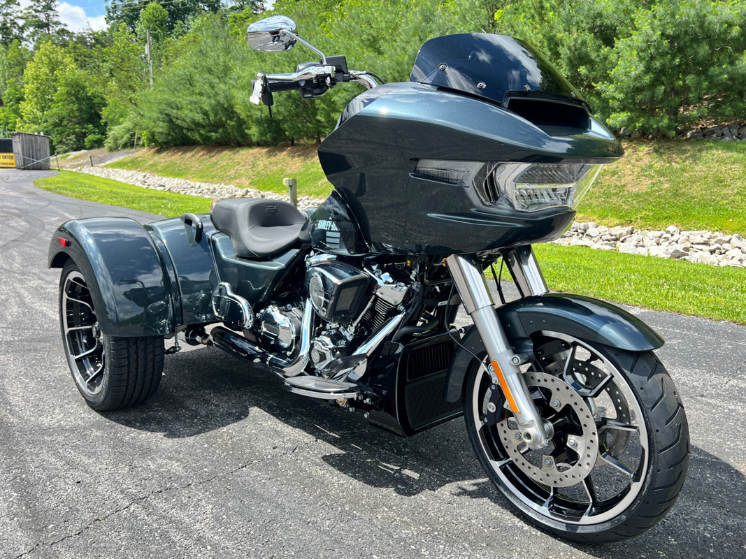 Road Glide® 3