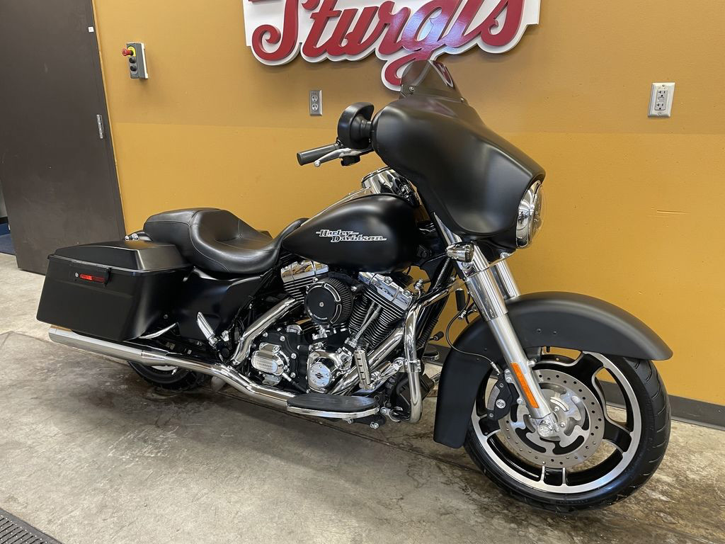 Street Glide®