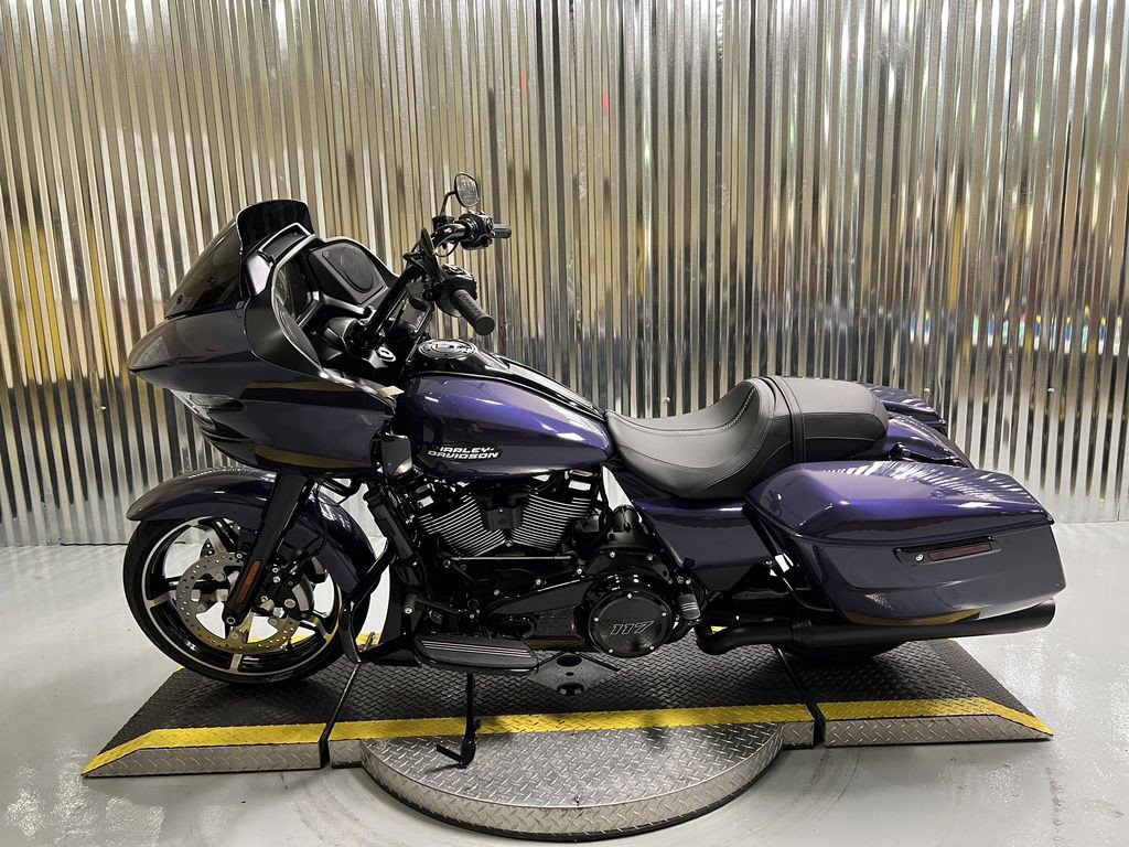 Road Glide®