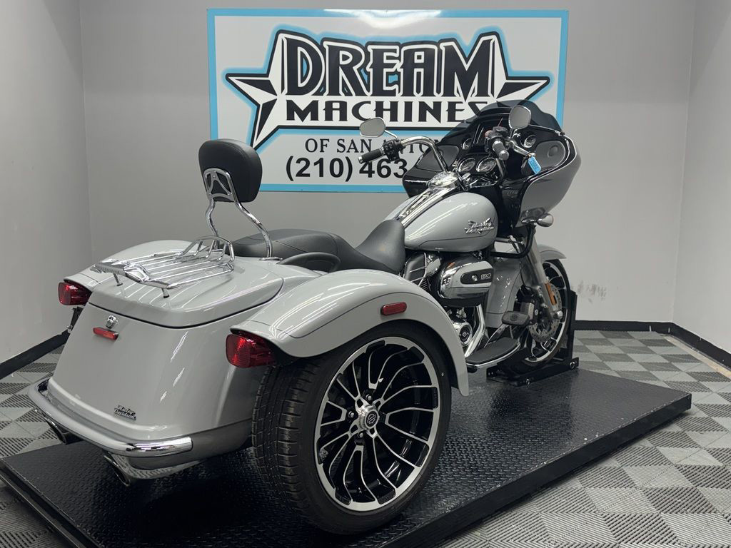 Road Glide® 3
