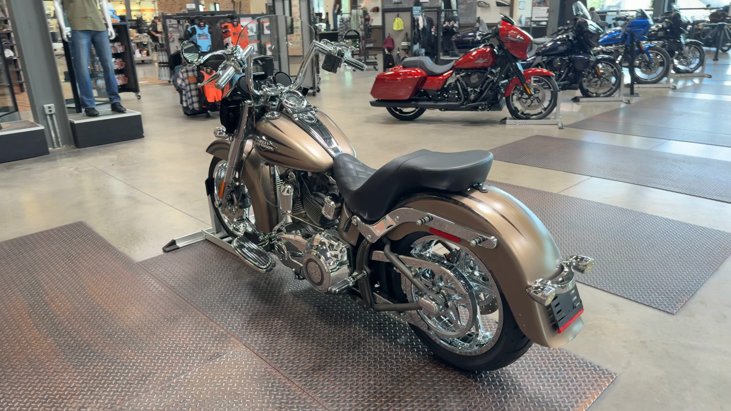 CVO® Softail® Convertible