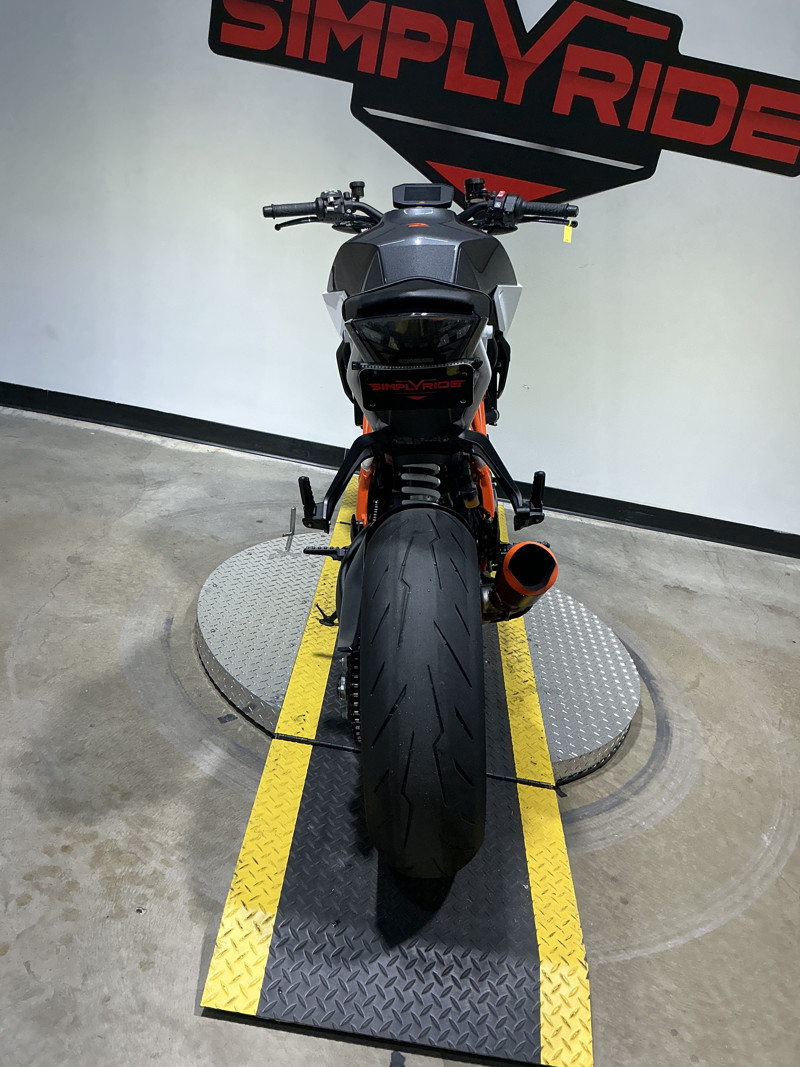 1290 Super Duke R 