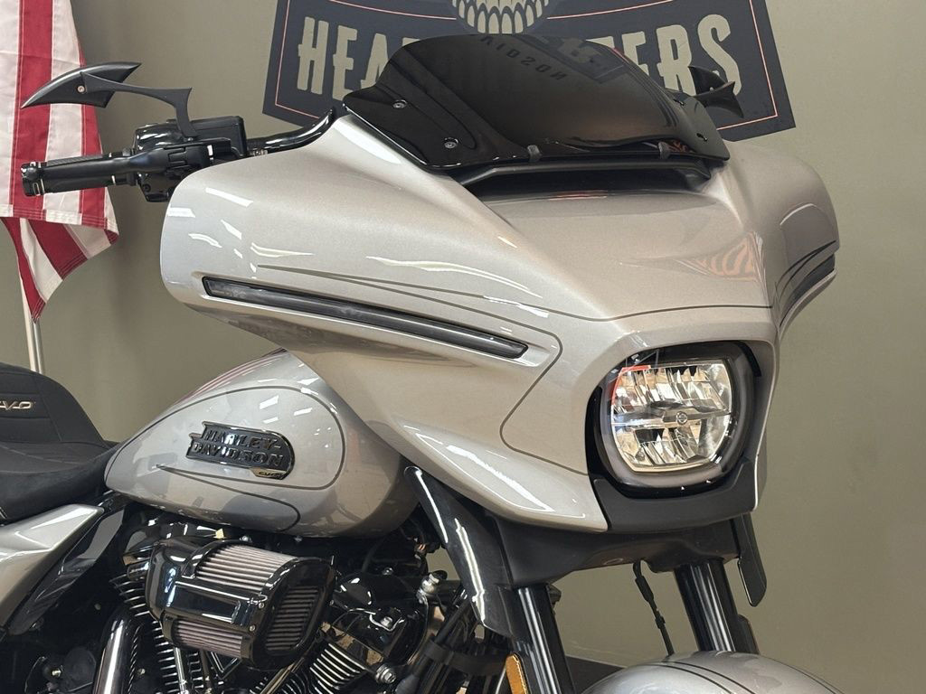 CVO® Street Glide®