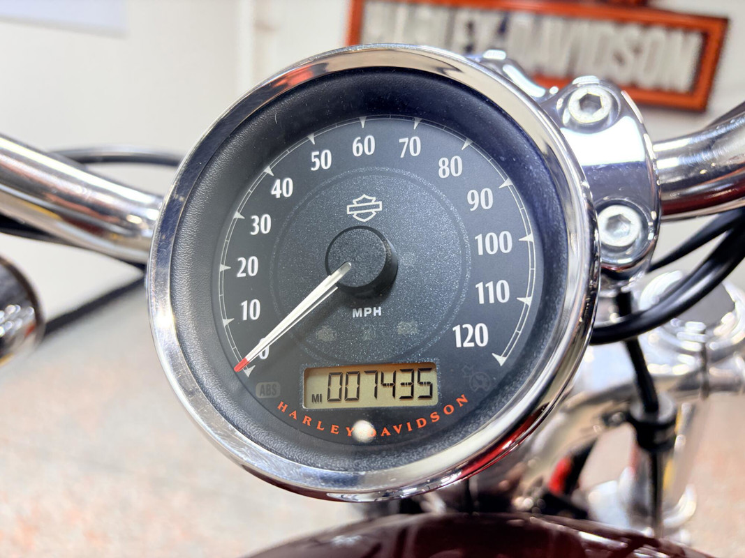 Sportster® 1200 Custom