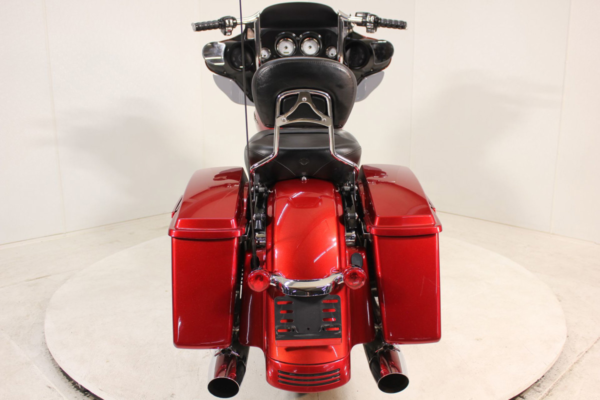 Street Glide®