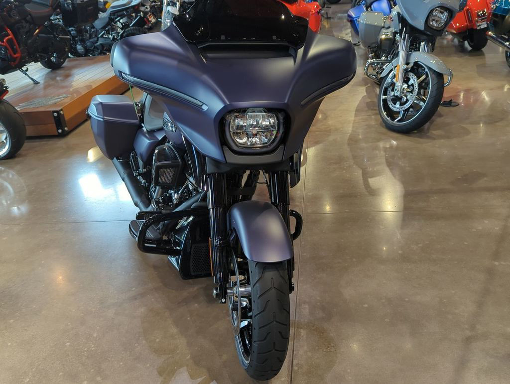 Street Glide®