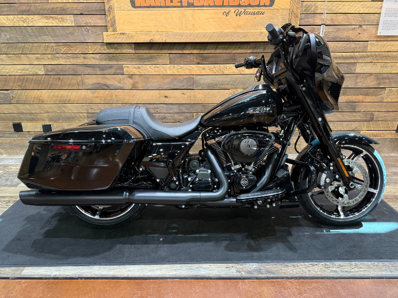 Street Glide®