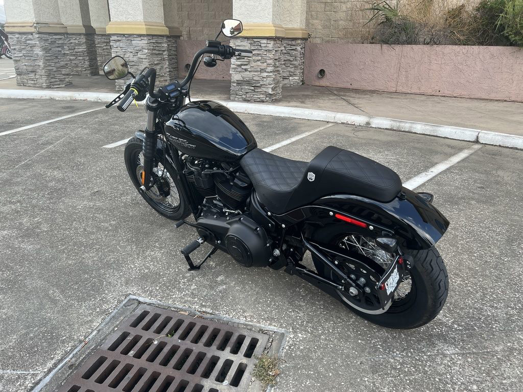 Softail® Street Bob®