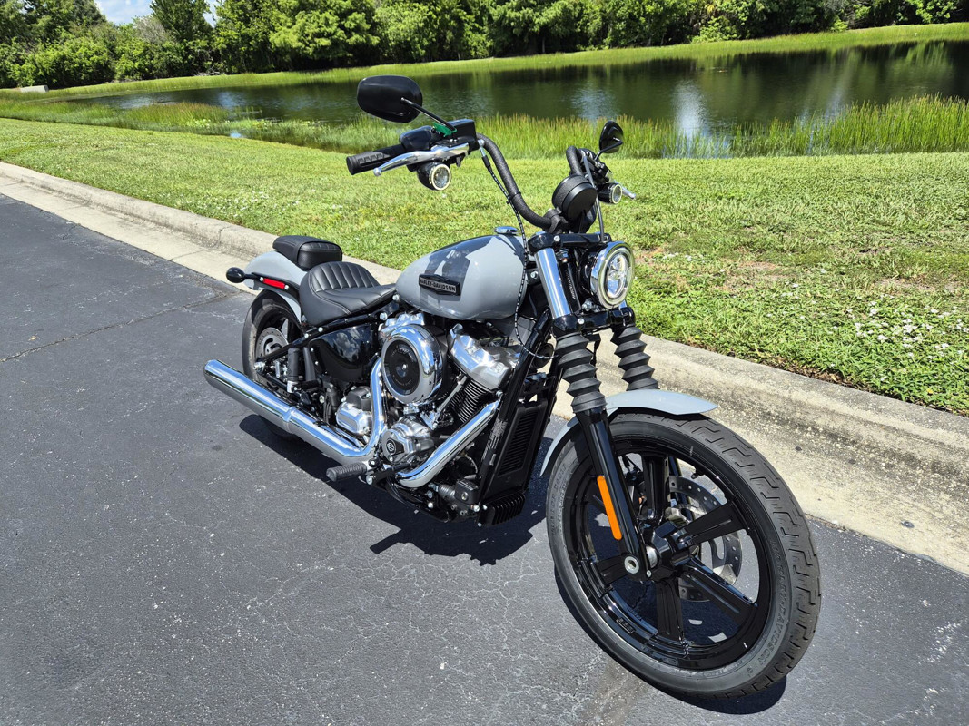Street Bob®