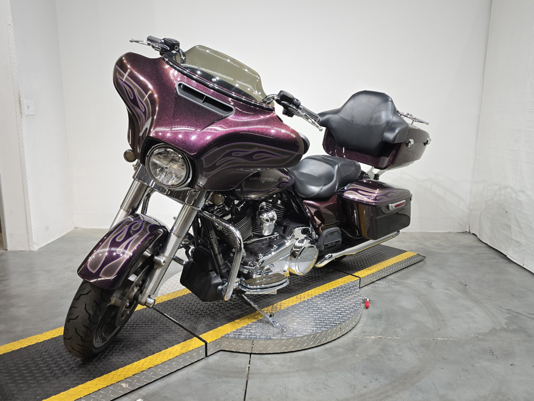 Street Glide® Special
