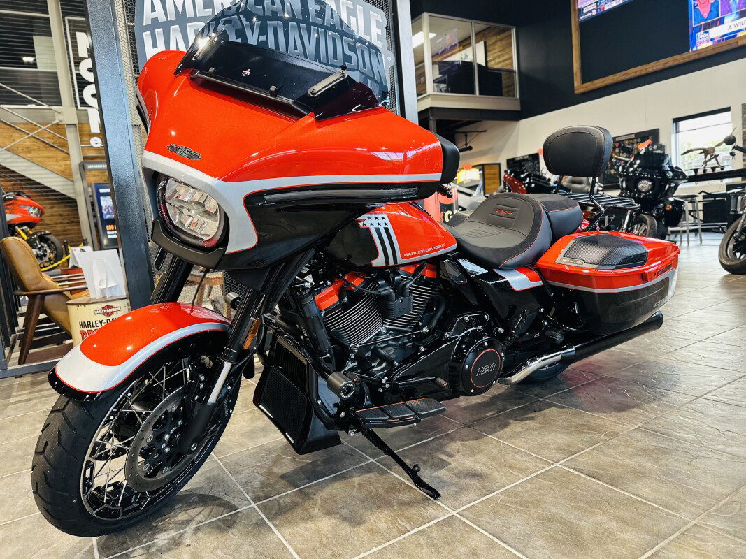 CVO® Street Glide®