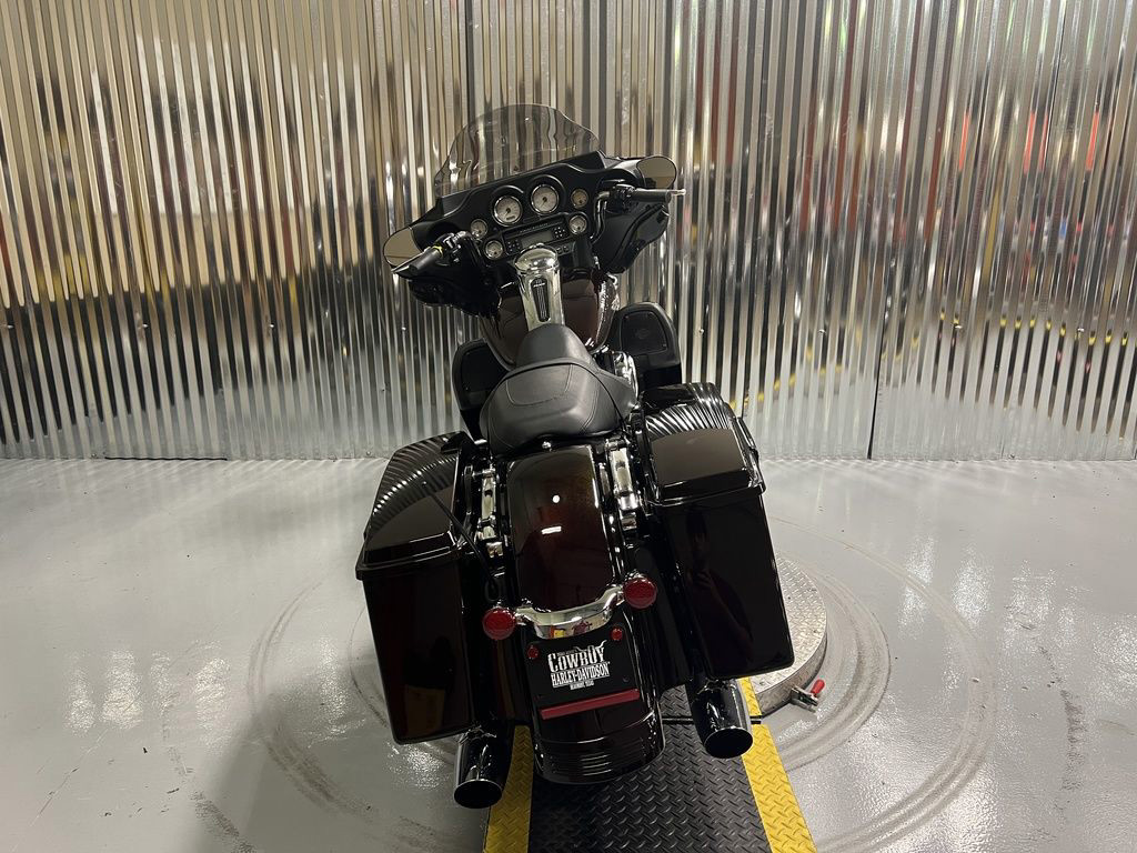 Street Glide®