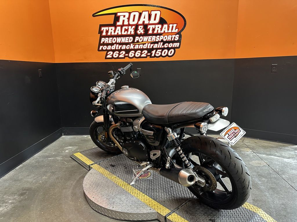 Speed Twin