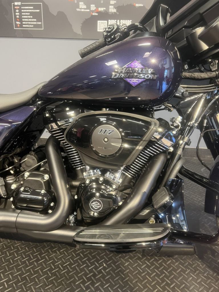 Street Glide®