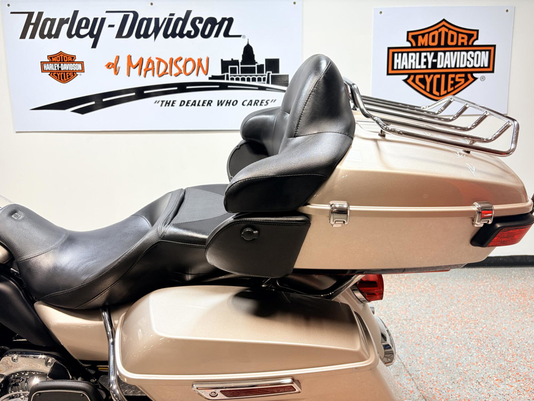 Road Glide® Ultra