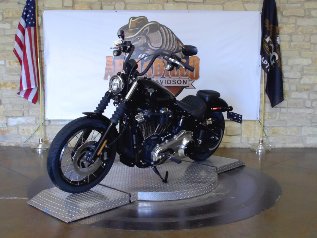 Street Bob®