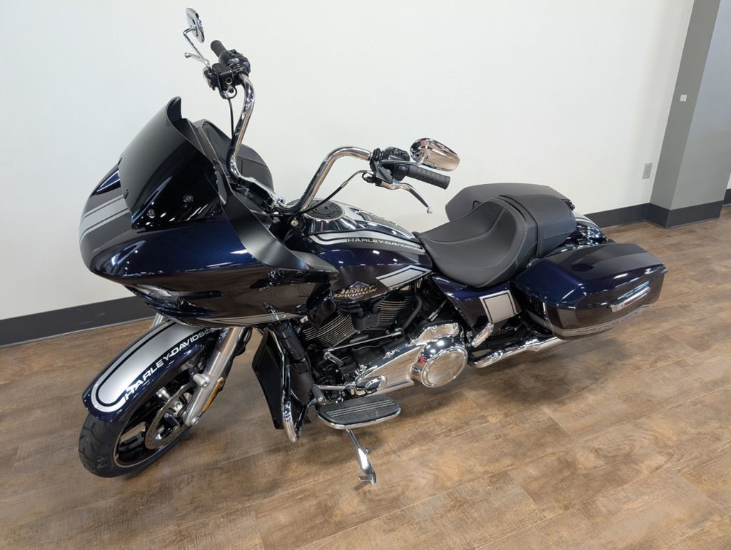 Road Glide®