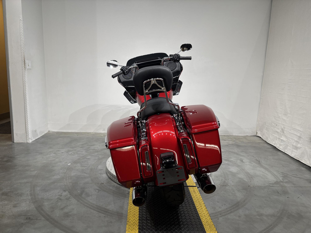 Road Glide®