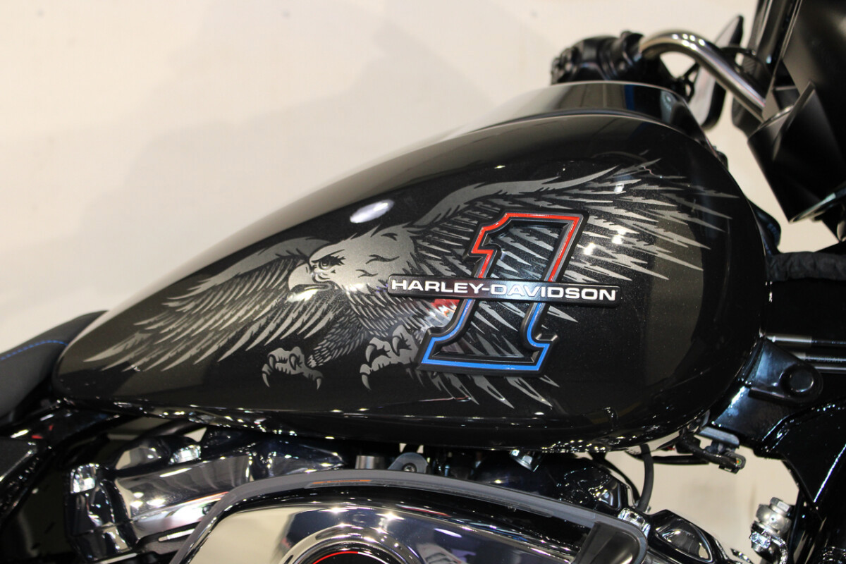 Street Glide®