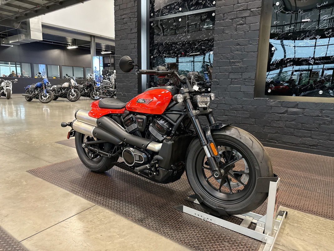 Sportster® S